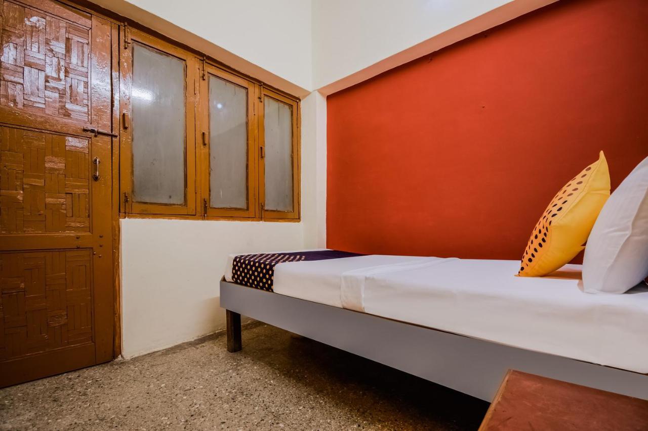 Spot On 65460 Hotel Gulmohar Betūl Kültér fotó